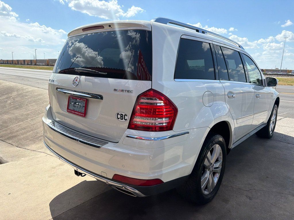 Used 2010 Mercedes-Benz GL 320 BlueTEC 4MATIC image 31