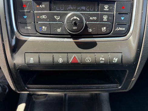 Used 2013 Dodge Durango Citadel w/ Technology Group AWD/4WD image 22