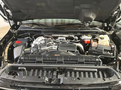 Used 2024 GMC Sierra 2500 AT4 w/ AT4 Premium Plus Package AWD/4WD image 27