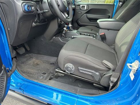 Used 2023 Jeep Wrangler Unlimited Sport image 9