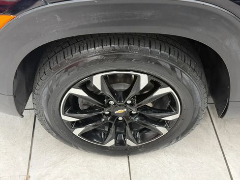 Used 2021 Chevrolet TrailBlazer LT w/ Convenience Package FWD image 32