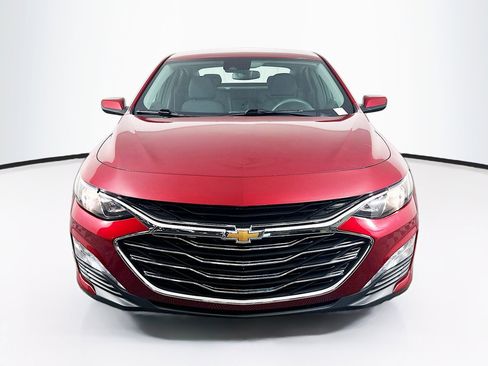 Used 2024 Chevrolet Malibu LT FWD image 2