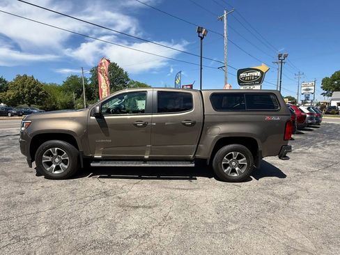 Used 2017 Chevrolet Colorado Z71 AWD/4WD image 2