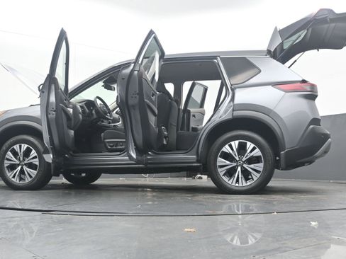 Certified 2023 Nissan Rogue SV image 43