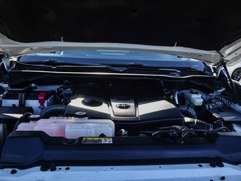 Used 2022 Toyota Tundra Limited image 28