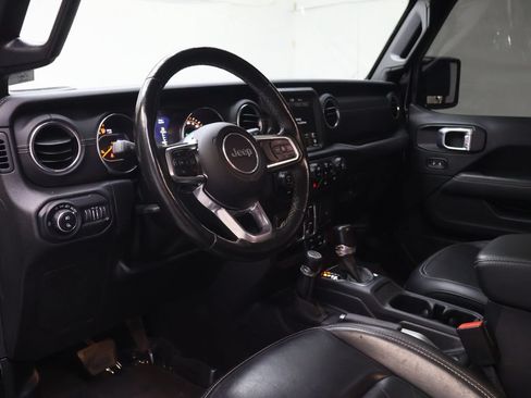 Used 2021 Jeep Gladiator Overland w/ Popular Equipment Package AWD/4WD image 17