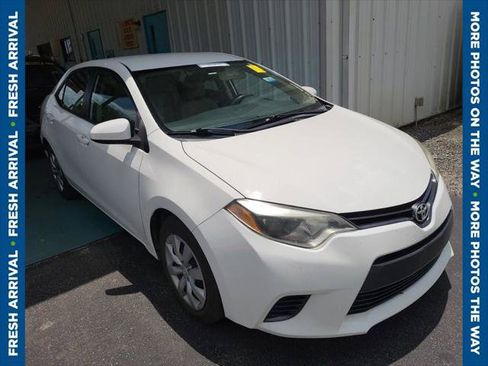 Certified 2016 Toyota Corolla LE FWD image 1