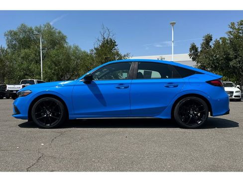 Used 2023 Honda Civic Sport image 2