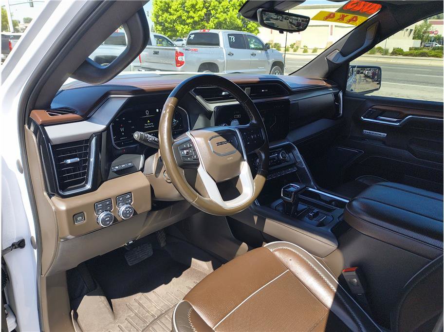 Used 2023 GMC Sierra 1500 Denali w/ Denali Reserve Package AWD/4WD image 5