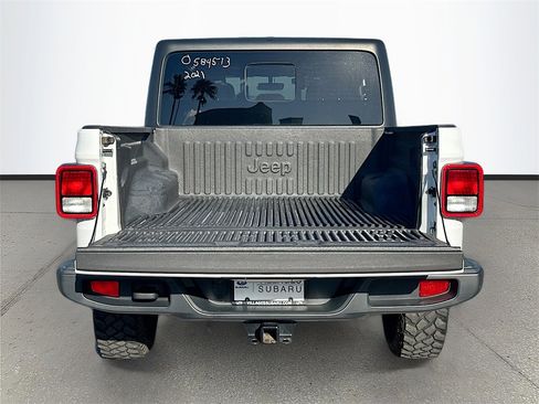 Used 2021 Jeep Gladiator Willys image 24