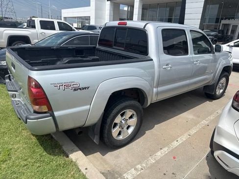 Used 2005 Toyota Tacoma 4x4 Double Cab w/ TRD Sport Pkg #2 image 4