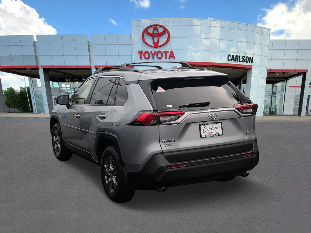 Certified 2025 Toyota RAV4 LE AWD/4WD image 5