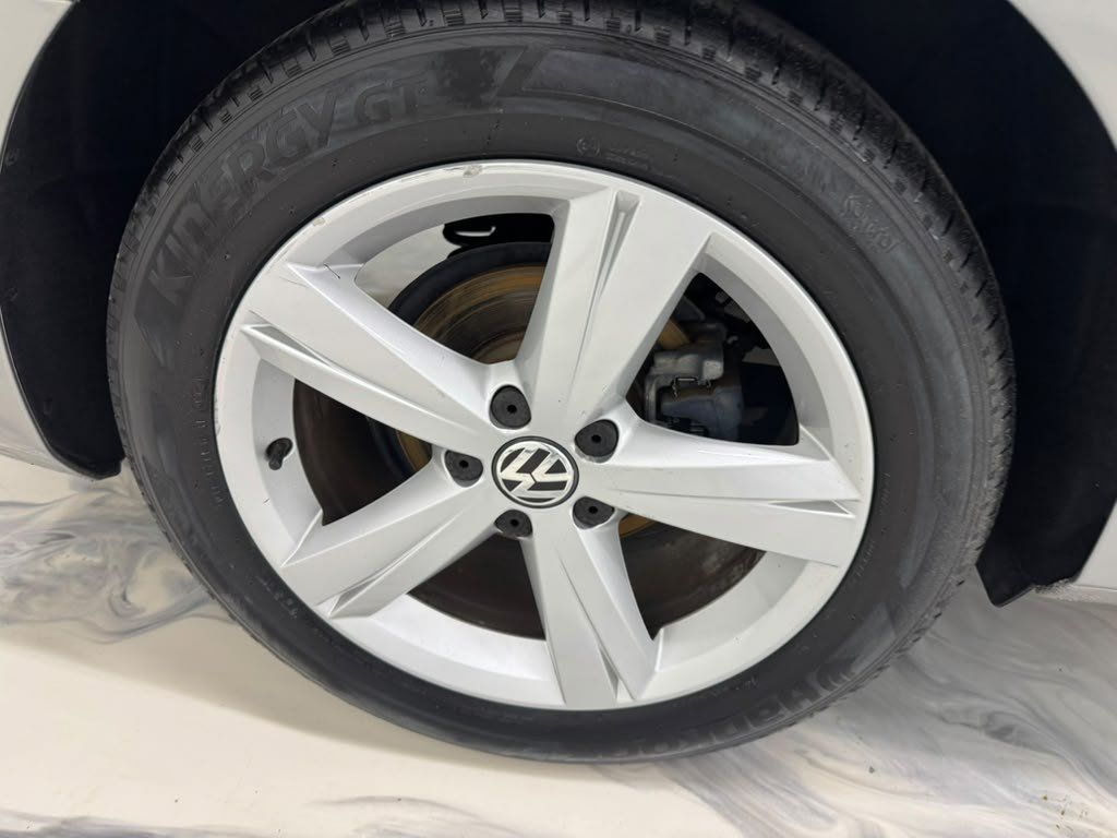 Used 2012 Volkswagen Passat 2.5 SE FWD image 11