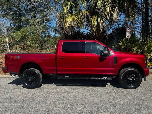 Used 2019 Ford F250 Lariat image 3