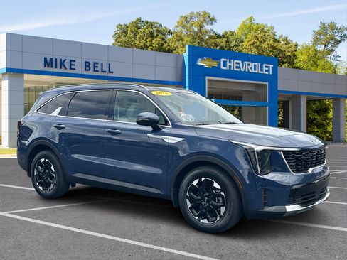 Used 2025 Kia Sorento S w/ Panoramic Sunroof Package FWD image 1