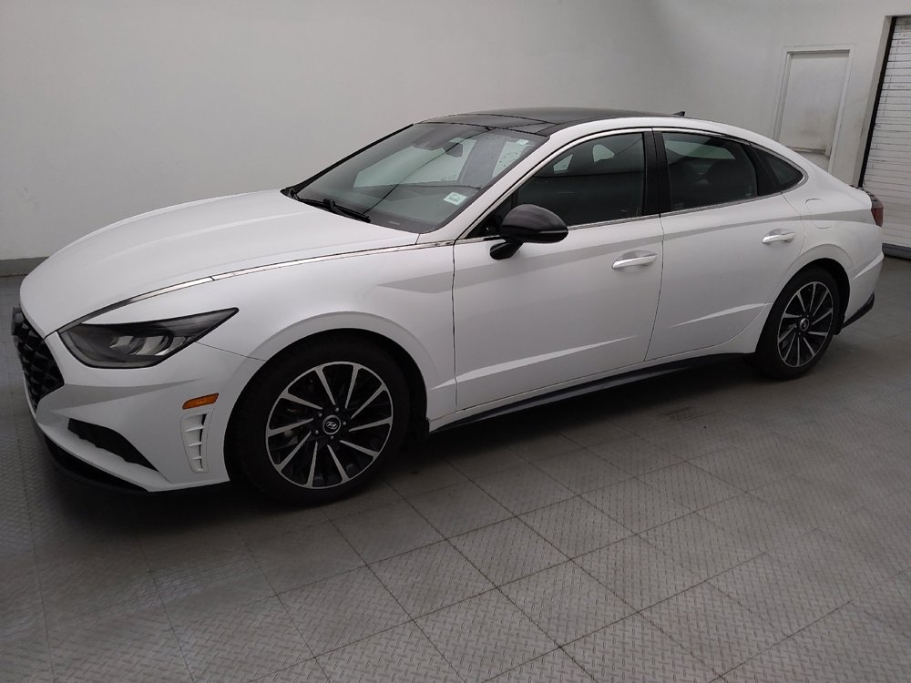 Used 2020 Hyundai Sonata SEL Plus w/ Tech Package FWD image 2