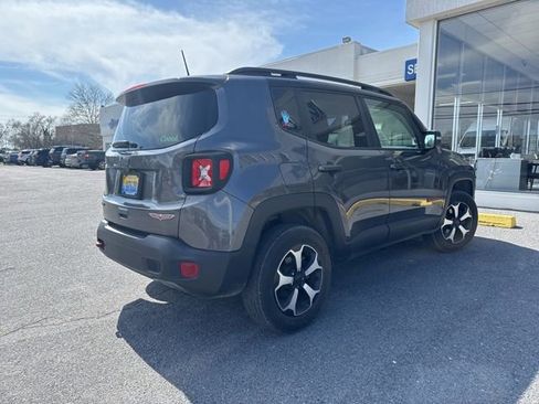 Used 2019 Jeep Renegade Trailhawk w/ Cold Weather Group II image 3