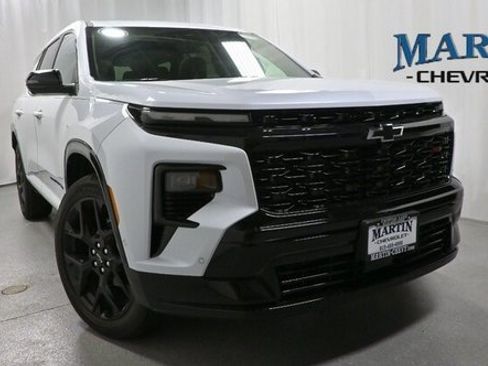 New 2026 Chevrolet Traverse RS w/ LPO, Floor Liner Package image 1