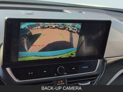 Used 2024 Nissan Altima 2.5 SR w/ SR Premium Package FWD image 23