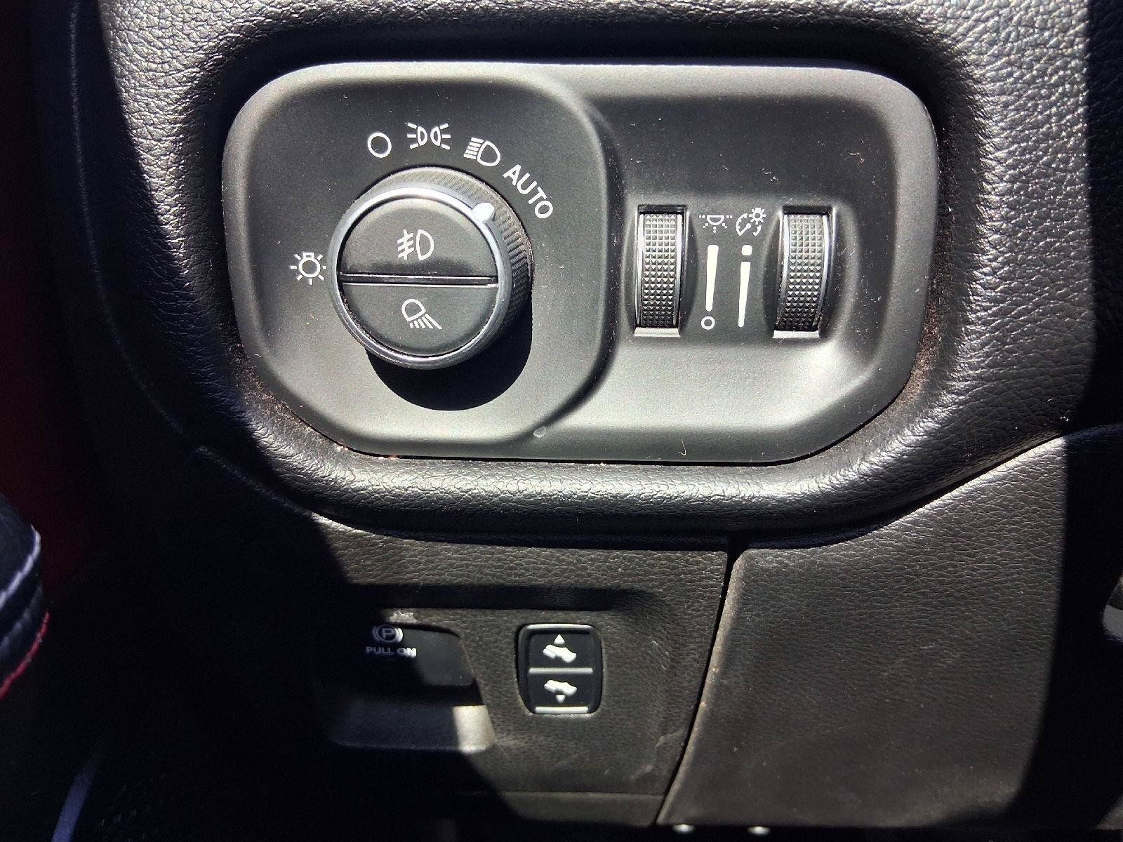 Used 2019 RAM 1500 Rebel w/ Rebel Level 2 Equipment Group AWD/4WD image 37