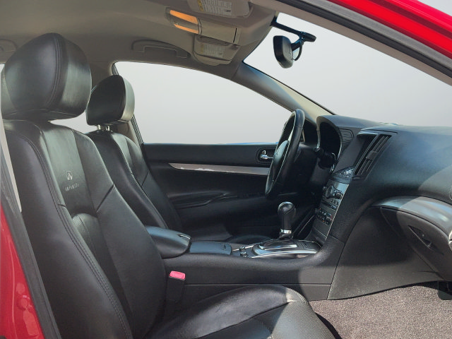 Used 2013 INFINITI G37 Journey RWD image 23