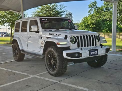 Used 2021 Jeep Wrangler Unlimited Sahara AWD/4WD image 3
