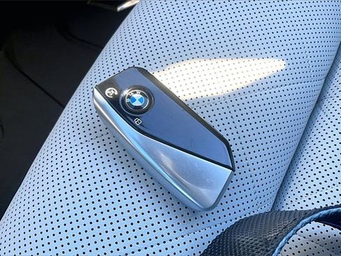 Used 2026 BMW X7 xDrive40i w/ Executive Package image 36