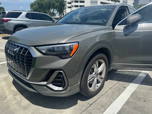 Used 2021 Audi Q3 2.0T Premium w/ Convenience Package AWD/4WD image 15