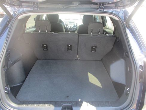 Used 2018 Chevrolet Equinox LT FWD image 15