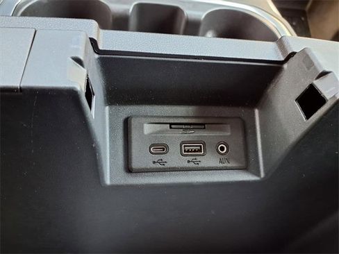 Used 2019 GMC Sierra 1500 SLT w/ SLT Premium Plus Package image 13