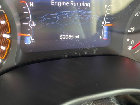 Used 2024 Jeep Compass Trailhawk image 5