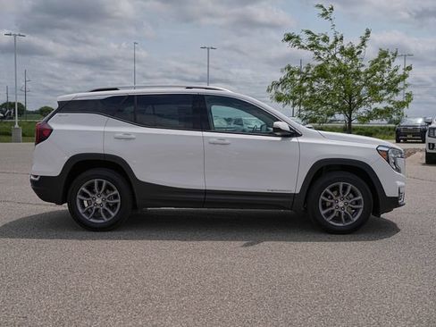 Used 2023 GMC Terrain SLT AWD/4WD image 5