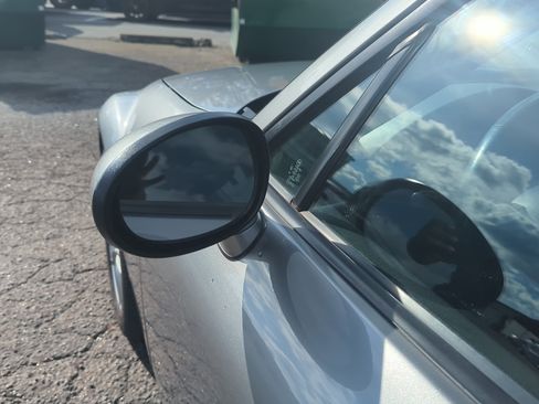 Used 2015 MAZDA MX-5 Miata Sport w/ Convenience Package image 13