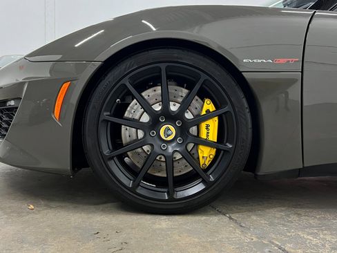 Used 2021 Lotus Evora image 30