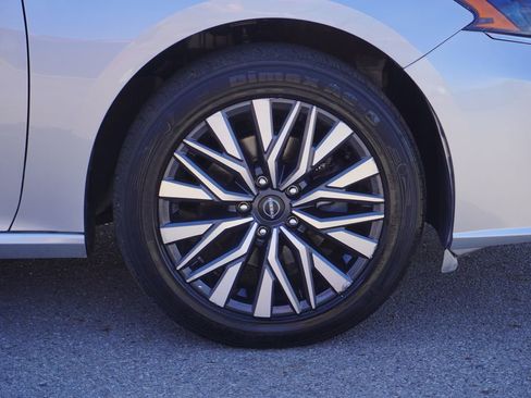 Used 2023 Nissan Altima 2.5 SV image 13