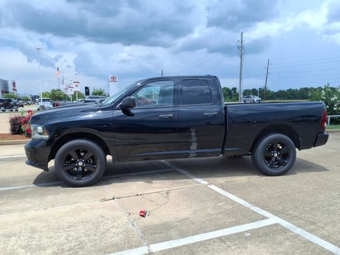 Used 2014 RAM 1500 Express w/ Black Ram 1500 Express Group RWD image 2