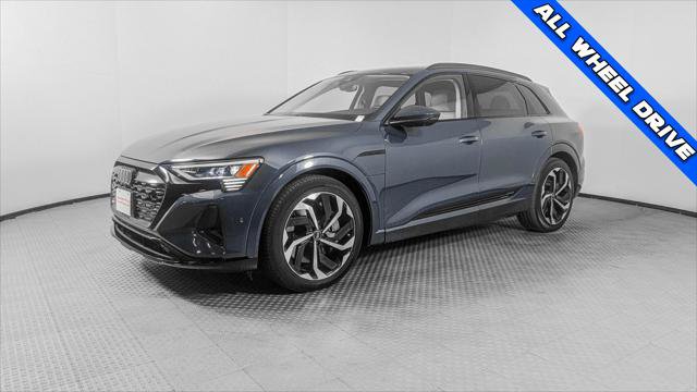Used 2024 Audi Q8 e-tron Premium Plus w/ Premium Plus Package AWD/4WD image 2