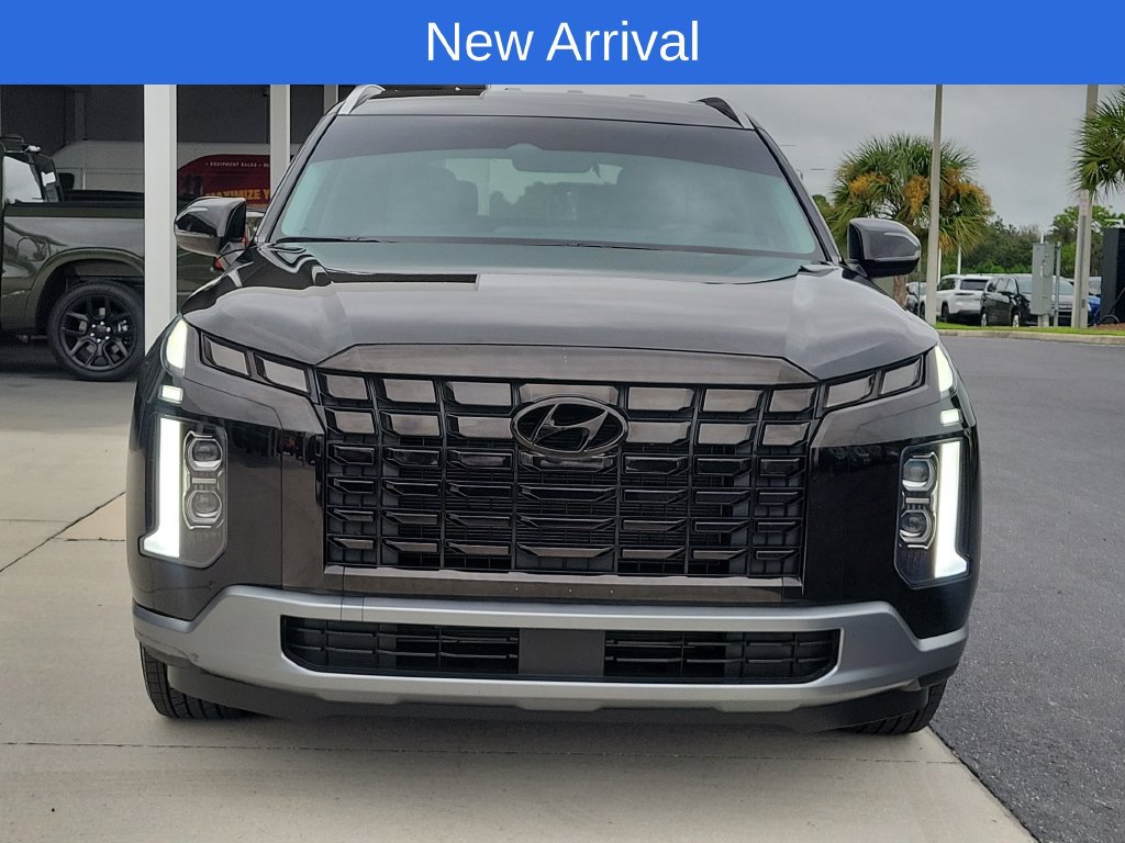 Used 2025 Hyundai Palisade SEL FWD image 2