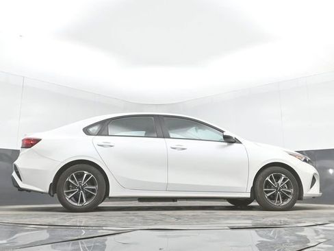 Used 2023 Kia Forte LXS w/ LXS Technology Package FWD image 34