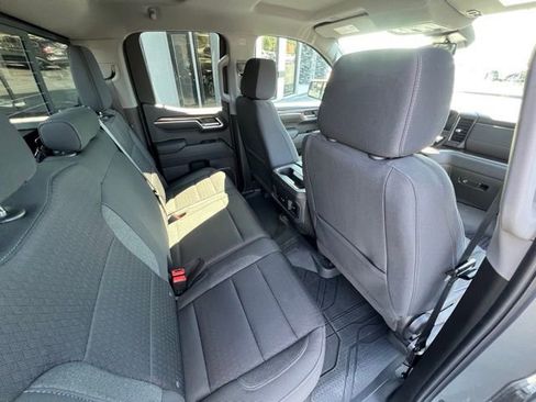 Used 2024 Chevrolet Silverado 1500 RST image 11