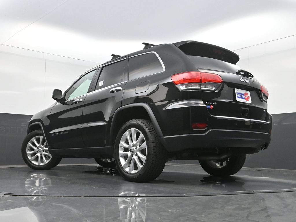 Used 2017 Jeep Grand Cherokee Limited AWD/4WD image 28