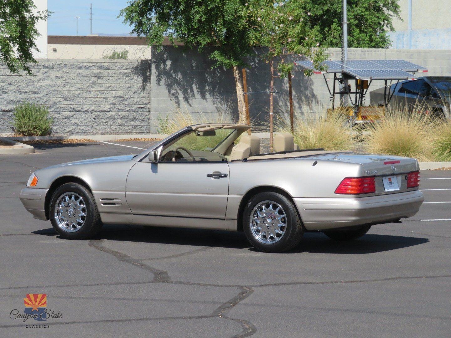 Used 1998 Mercedes-Benz SL 500 image 10