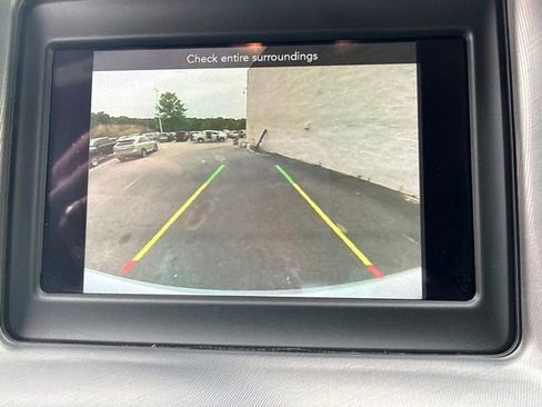 Used 2022 Dodge Charger SXT RWD image 32
