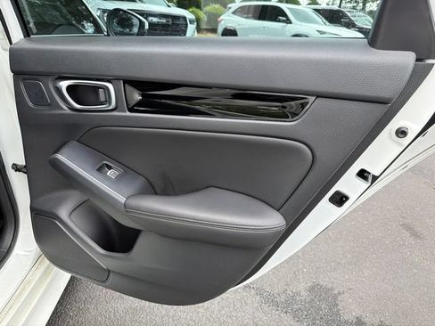 Used 2024 Honda Civic Touring image 16