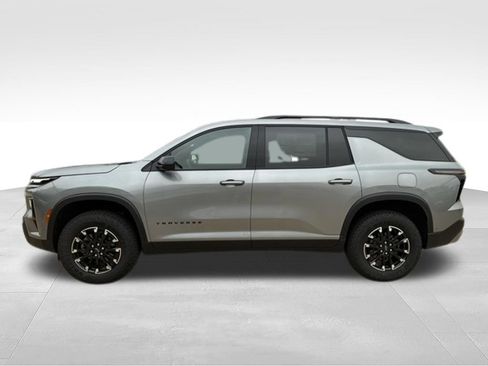 New 2026 Chevrolet Traverse Z71 w/ Enhanced Driving Package AWD/4WD image 3