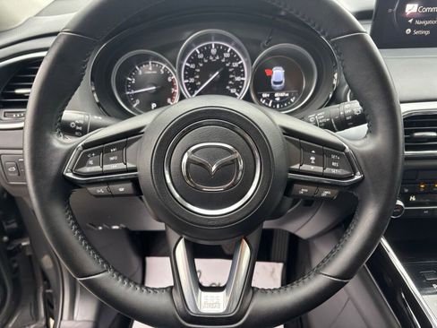 Used 2022 MAZDA CX-9 Touring image 18