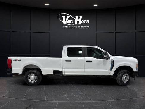 Used 2023 Ford F250 XL image 2