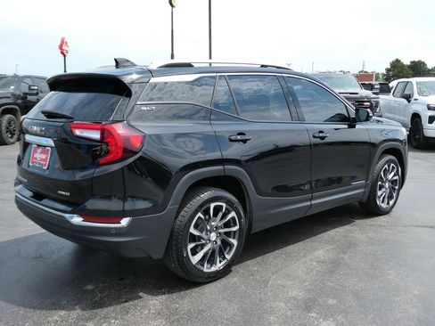 Certified 2022 GMC Terrain SLT AWD/4WD image 6