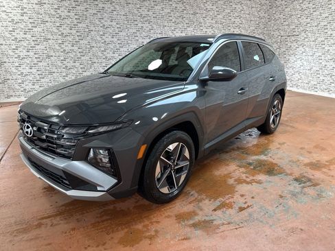 Used 2025 Hyundai Tucson SEL image 3