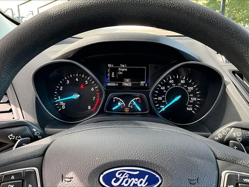 Used 2017 Ford Escape SE w/ Equipment Group 201A FWD image 25